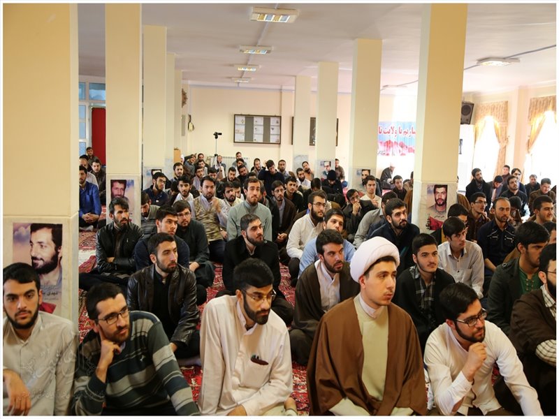 حضور امام جمعه تبریز در حجره های طلاب