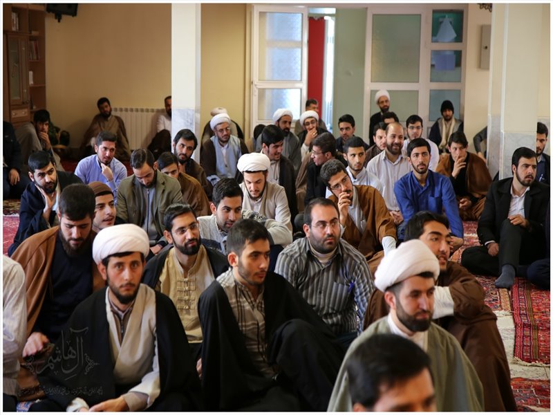 حضور امام جمعه تبریز در حجره های طلاب