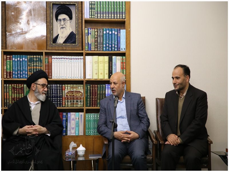 دیدار مسئول سازمان بسیج فرهنگیان کشور با نماینده ولی فقیه در آذربایجان شرقی