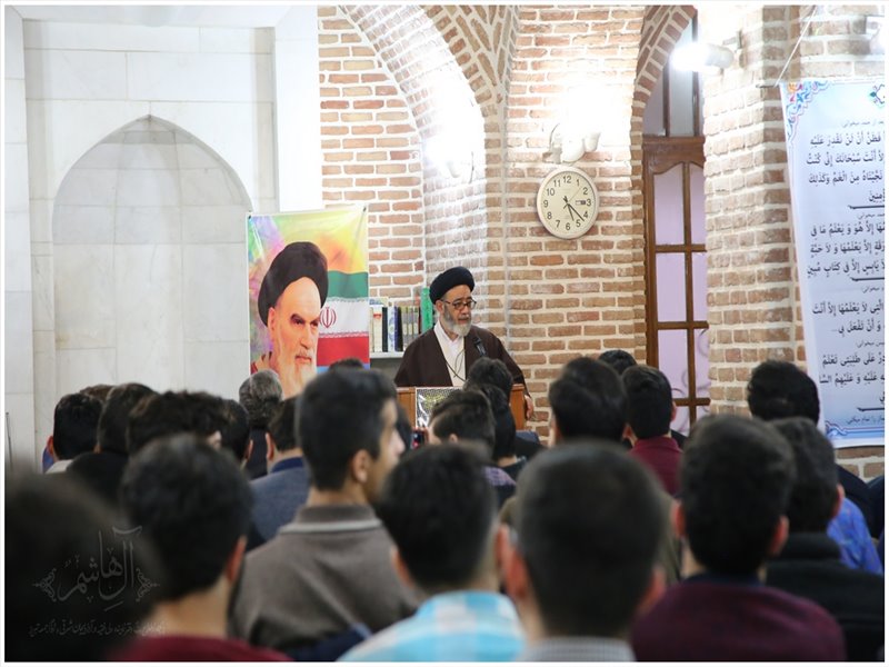 مراسم تجلیل از فعالان کانون فرهنگی آیت الله مولانا