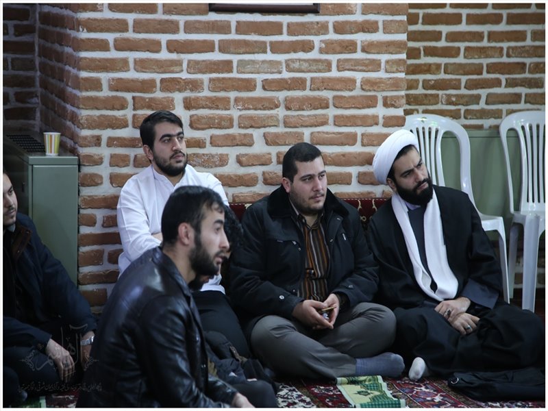 بازدید نماینده ولی فقیه در استان از حوزه علمیه سفیران هدایت