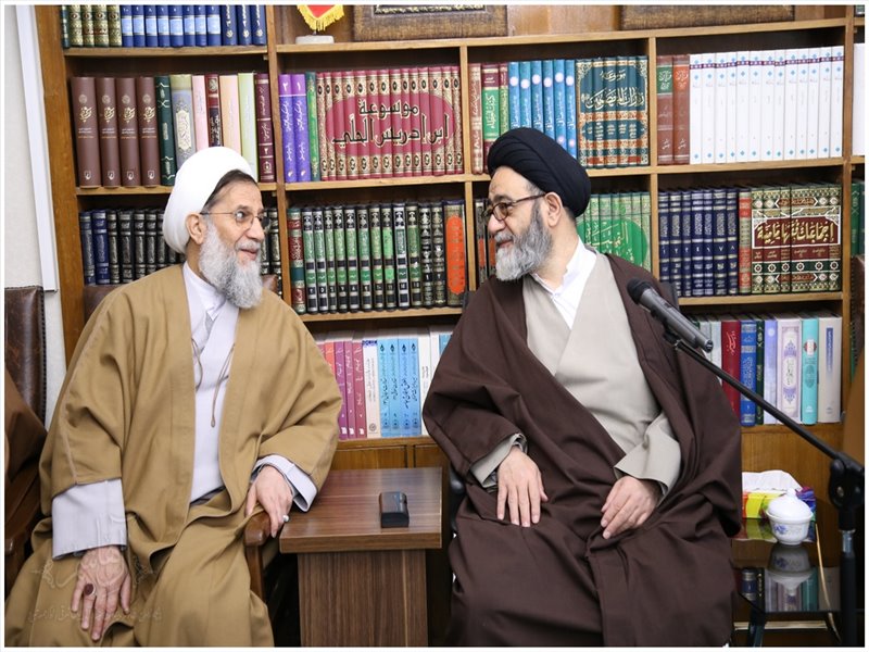 دیدارهای روز یوم الله ۲۲بهمن در بیت امام جمعه تبریز