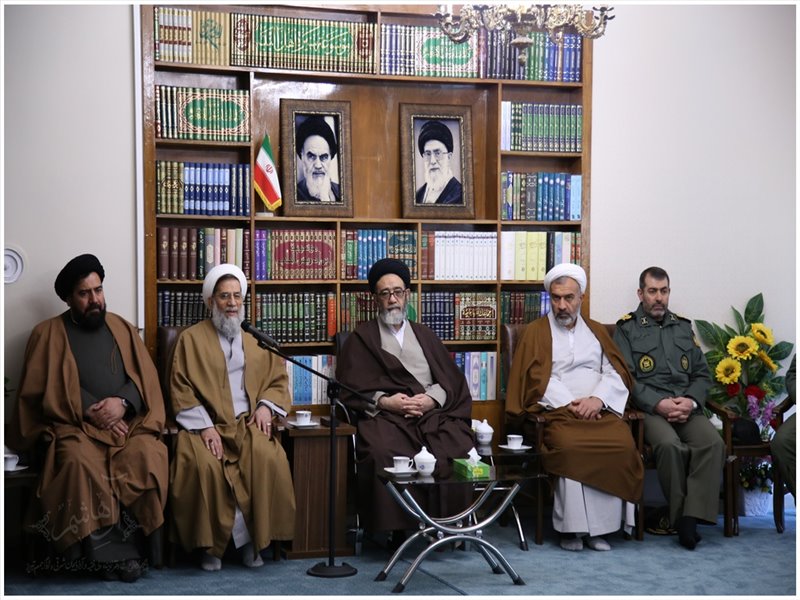 دیدارهای روز یوم الله ۲۲بهمن در بیت امام جمعه تبریز