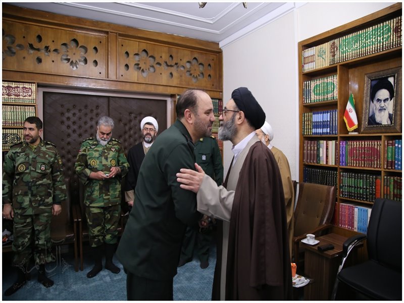 دیدارهای روز یوم الله ۲۲بهمن در بیت امام جمعه تبریز