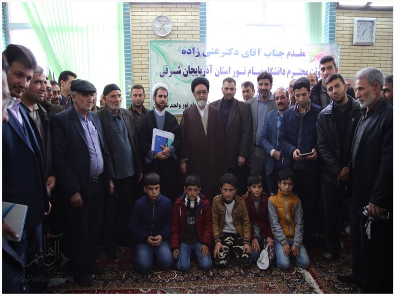 حضور نماینده ولی فقیه در نمازجمعه شهر شربیان
