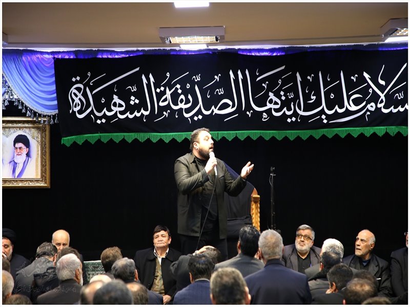 سومین شب عزاداری فاطمیه در بیت امام جمعه تبریز