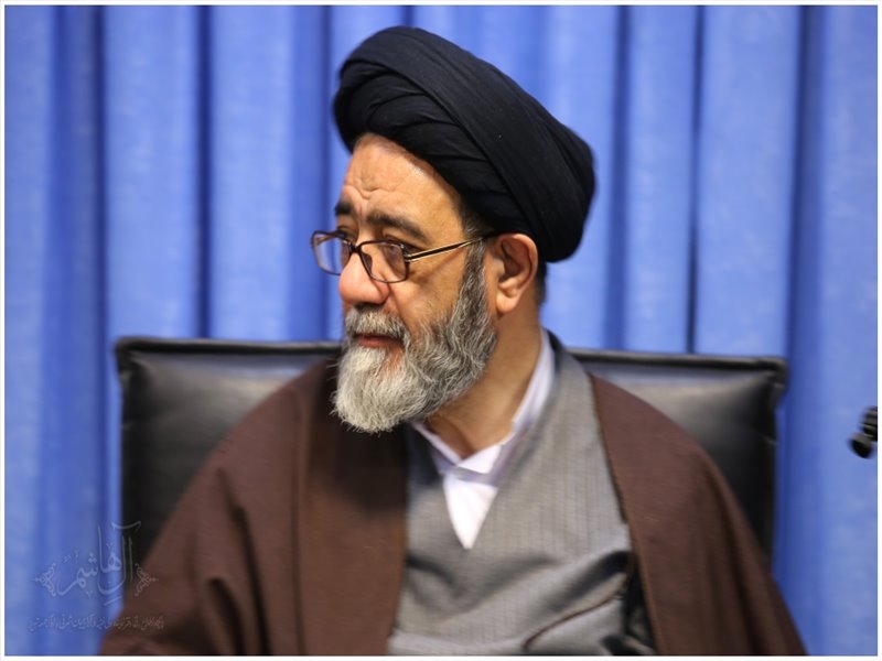 دیدار امدادگران کمیته امداد با نماینده ولی‌فقیه در استان