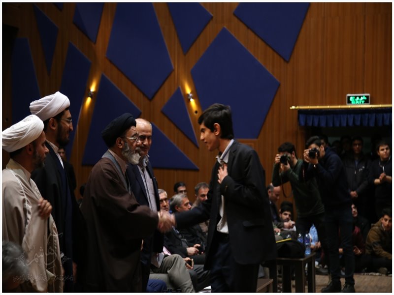 همایش دانش آموزی نسل چهار انقلاب