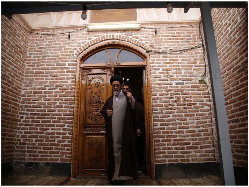 نمازجمعه تسوج با حضور نماینده ولی فقیه در استان