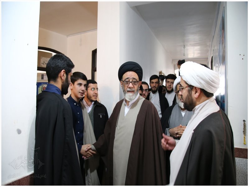 نمازجمعه تسوج با حضور نماینده ولی فقیه در استان
