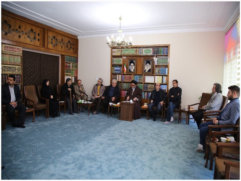 دیدار صمیمی تعدادی از هنرمندان سینما و تئاتر تبریز