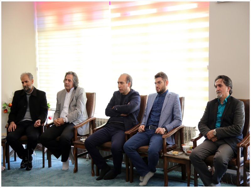دیدار صمیمی تعدادی از هنرمندان سینما و تئاتر تبریز