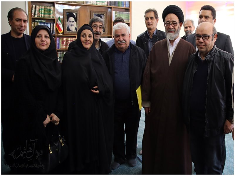 دیدار صمیمی تعدادی از هنرمندان سینما و تئاتر تبریز