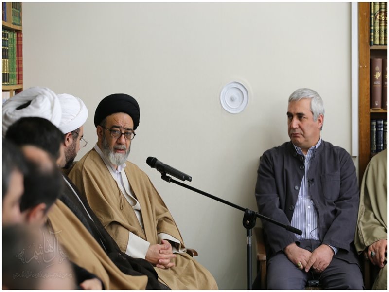 دیدار حاتمی‌کیا با امام جمعه تبریز