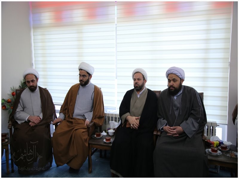 دیدار مبلغان طرح آرامش بهاری با نماینده ولی فقیه در استان