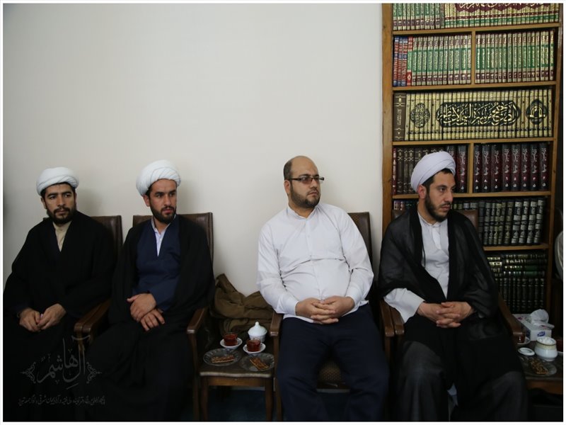 دیدار مبلغان طرح آرامش بهاری با نماینده ولی فقیه در استان