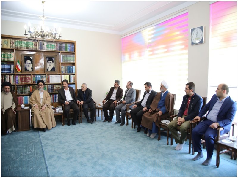 دیدار نوروزی امام جمعه تبریز با مدیران و مسئولان استانی