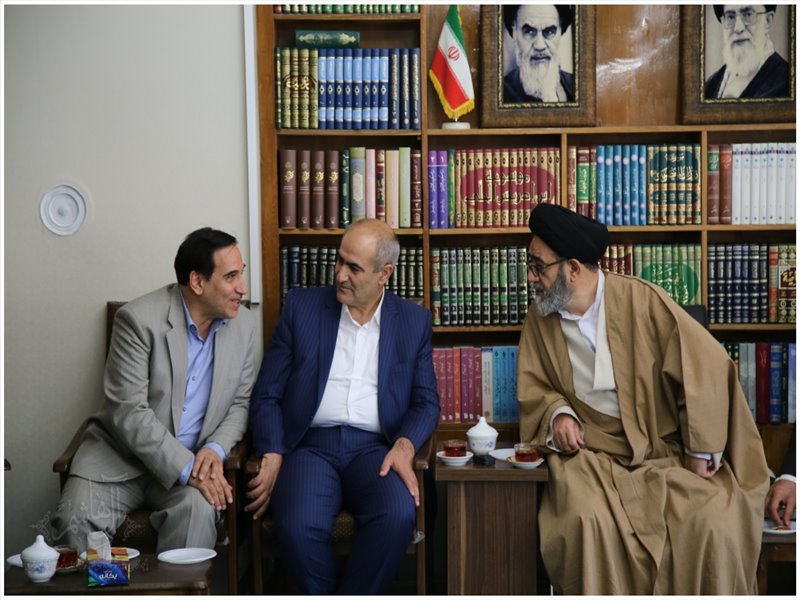 دیدار نوروزی امام جمعه تبریز با مدیران و مسئولان استانی