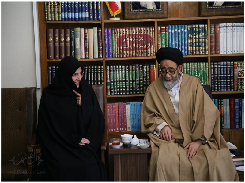 دیدار نوروزی امام جمعه تبریز با مدیران و مسئولان استانی