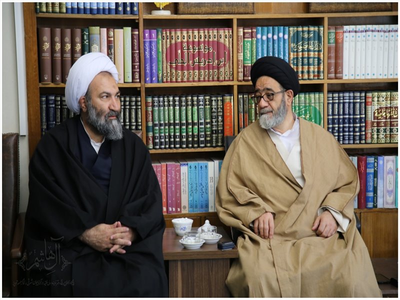 دیدار نوروزی امام جمعه تبریز با مدیران و مسئولان استانی