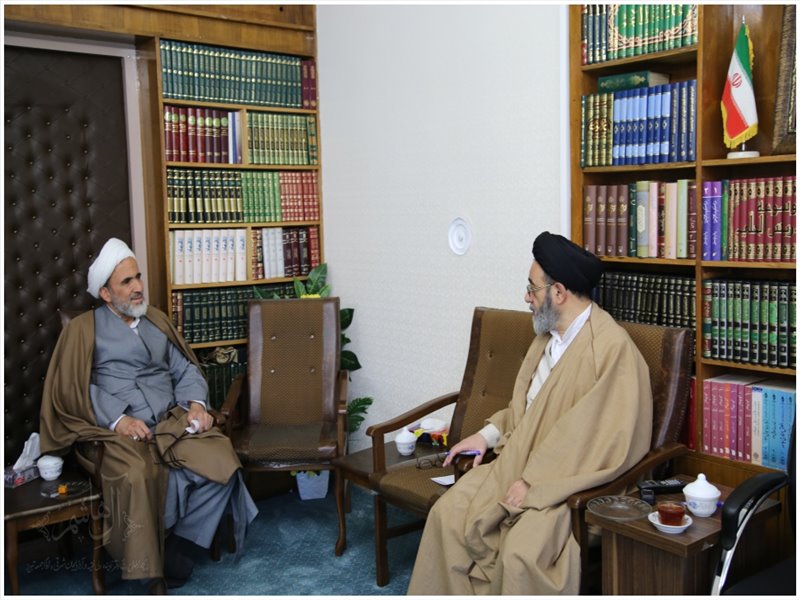 دیدار نوروزی امام جمعه تبریز با مدیران و مسئولان استانی