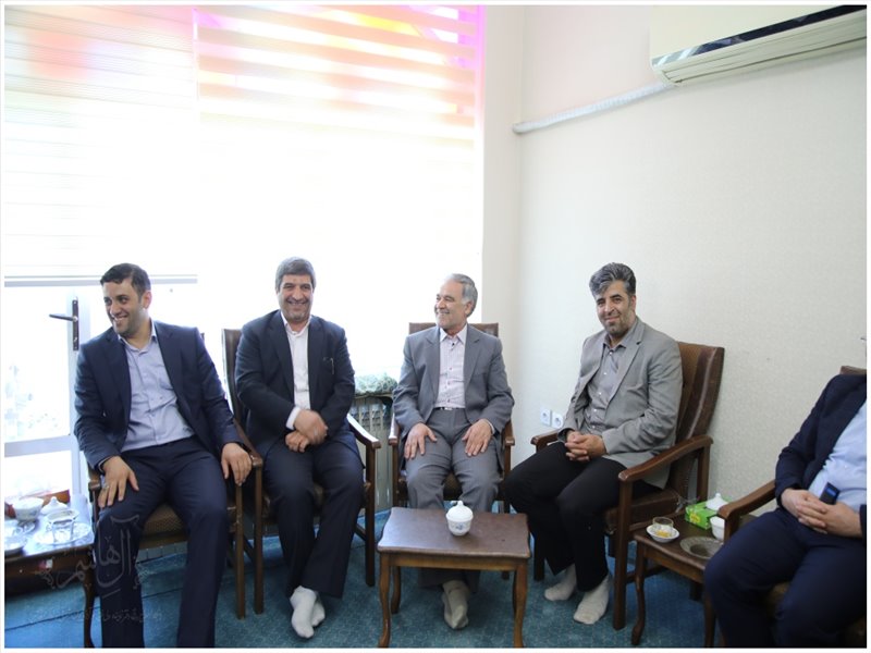 دیدار نوروزی امام جمعه تبریز با مدیران و مسئولان استانی