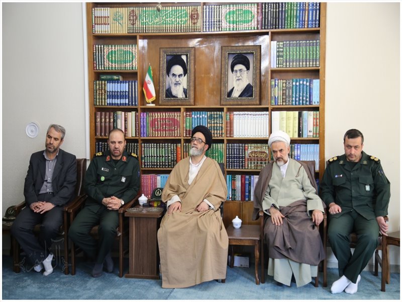 دیدار نوروزی امام جمعه تبریز با مدیران و مسئولان استانی