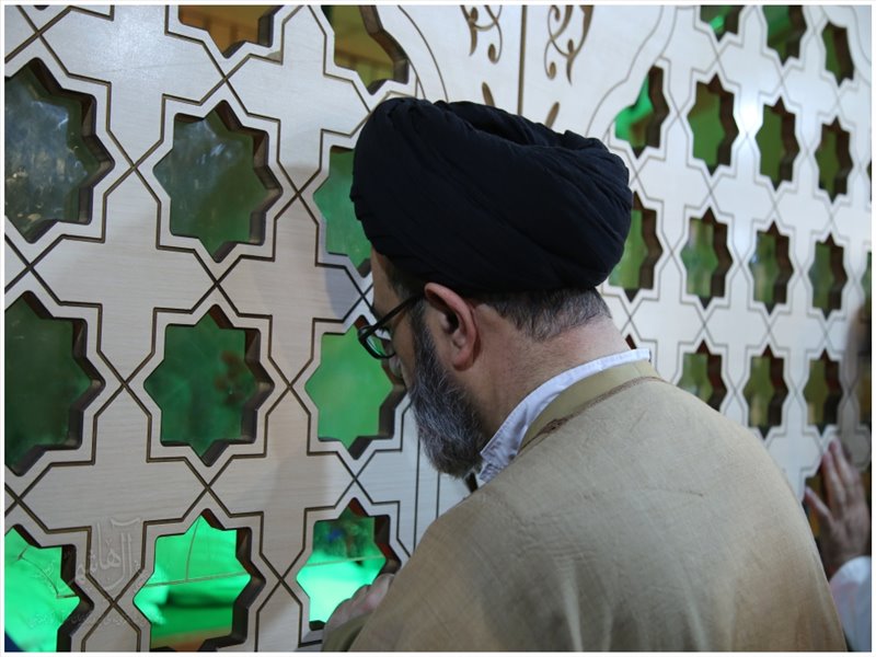 بازدید نماینده ولی فقیه در آذربایجان شرقی از نمایشگاه راهیان نور به روایت تصویر
