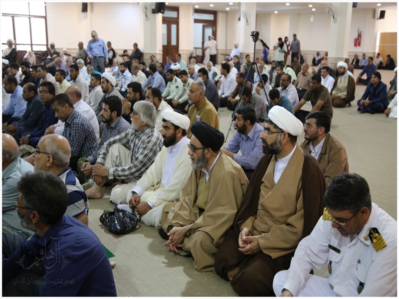 بازدید نماینده ولی فقیه در آذربایجان شرقی از نمایشگاه راهیان نور به روایت تصویر