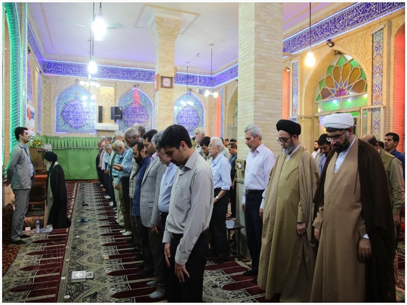 بازدید نماینده ولی فقیه در آذربایجان شرقی از نمایشگاه راهیان نور به روایت تصویر