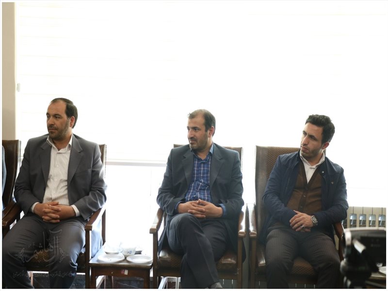 دیدار مؤسسات فعال قرارگاه سازندگی خاتم الانبیاء استان با امام جمعه تبریز