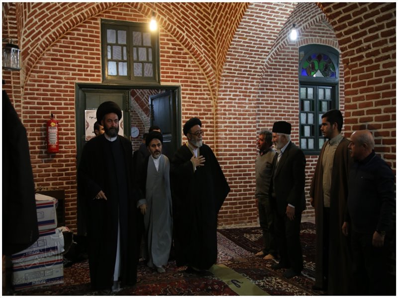 نشست صمیمی نمایندگان ولی فقیه در استان های آذربایجان شرقی، غربی و اردبیل
