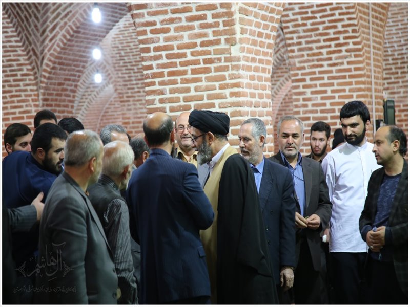 نشست صمیمی نمایندگان ولی فقیه در استان های آذربایجان شرقی، غربی و اردبیل