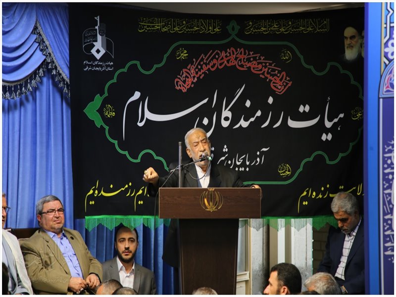 دیدار مداحان پیشکسوت با امام جمعه تبریز