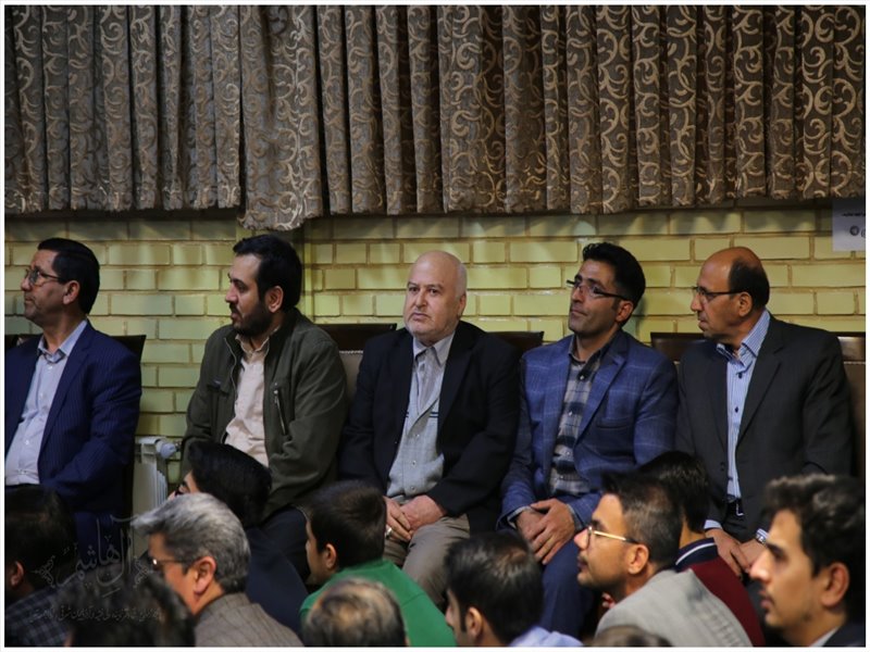دیدار مداحان پیشکسوت با امام جمعه تبریز