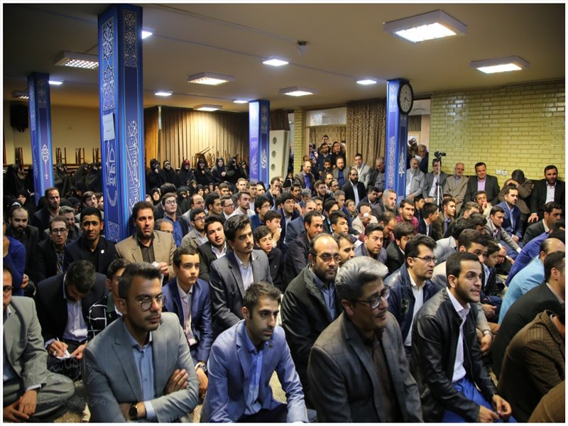 دیدار مداحان پیشکسوت با امام جمعه تبریز