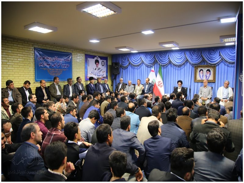 دیدار مداحان پیشکسوت با امام جمعه تبریز