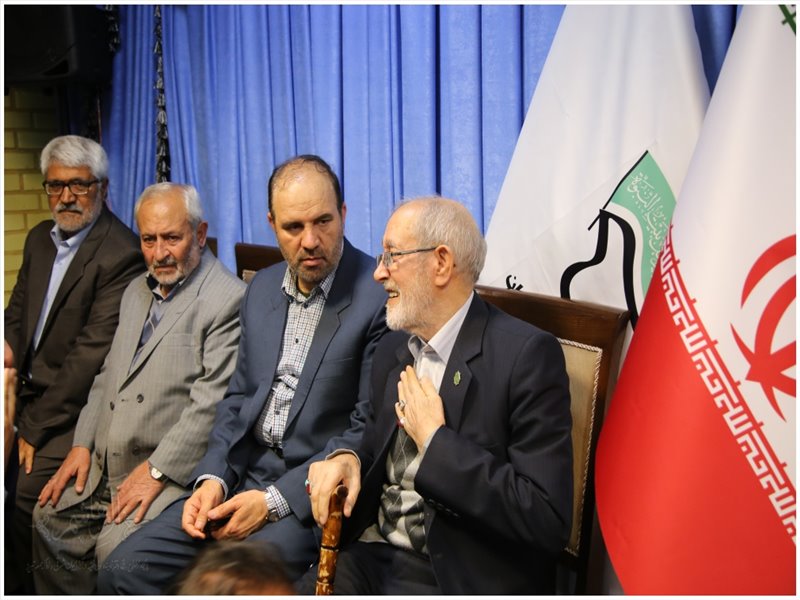 دیدار مداحان پیشکسوت با امام جمعه تبریز