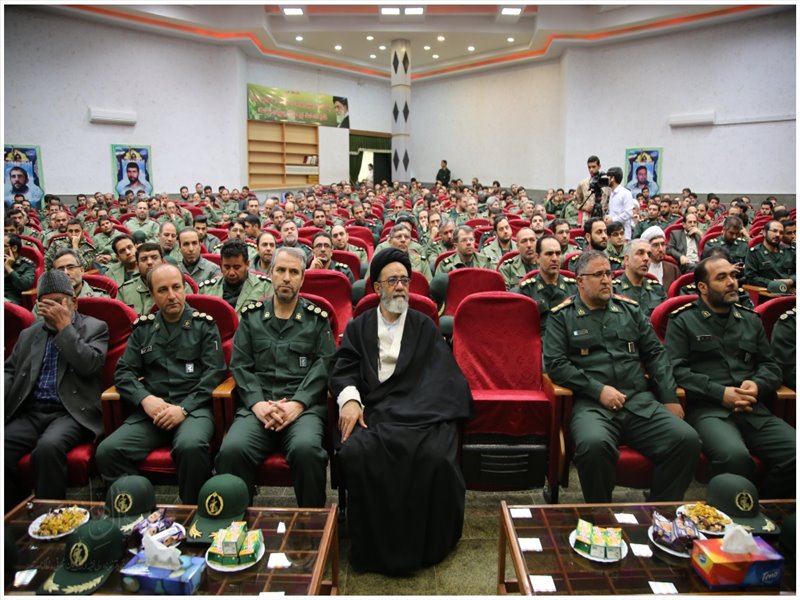 تجلیل از پاسداران نمونه سپاه عاشورای آذربایجان شرقی