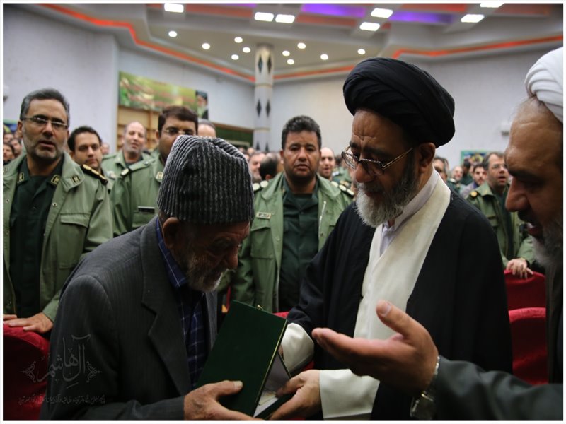 تجلیل از پاسداران نمونه سپاه عاشورای آذربایجان شرقی