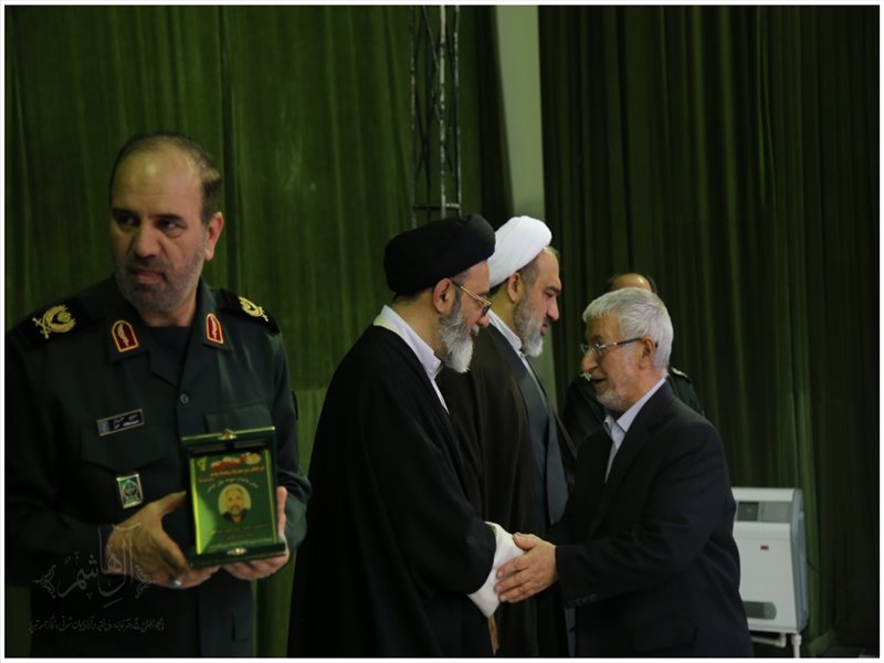 تجلیل از پاسداران نمونه سپاه عاشورای آذربایجان شرقی