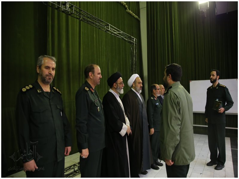 تجلیل از پاسداران نمونه سپاه عاشورای آذربایجان شرقی