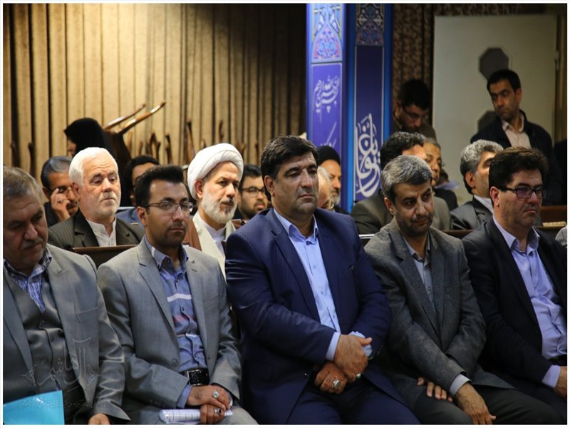 دیدار اعضای ستاد مشترک برگزاری مراسم و مناسبت های مذهبی در تبریز با نماینده ولی فقیه در استان