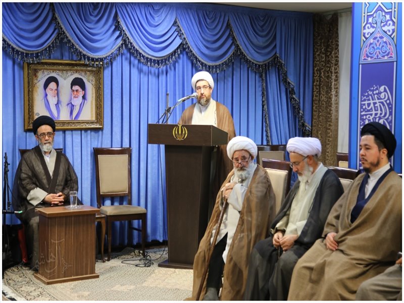 تجلیل از اساتید نمونه و پیشکسوت حوزه های علمیه تبریز