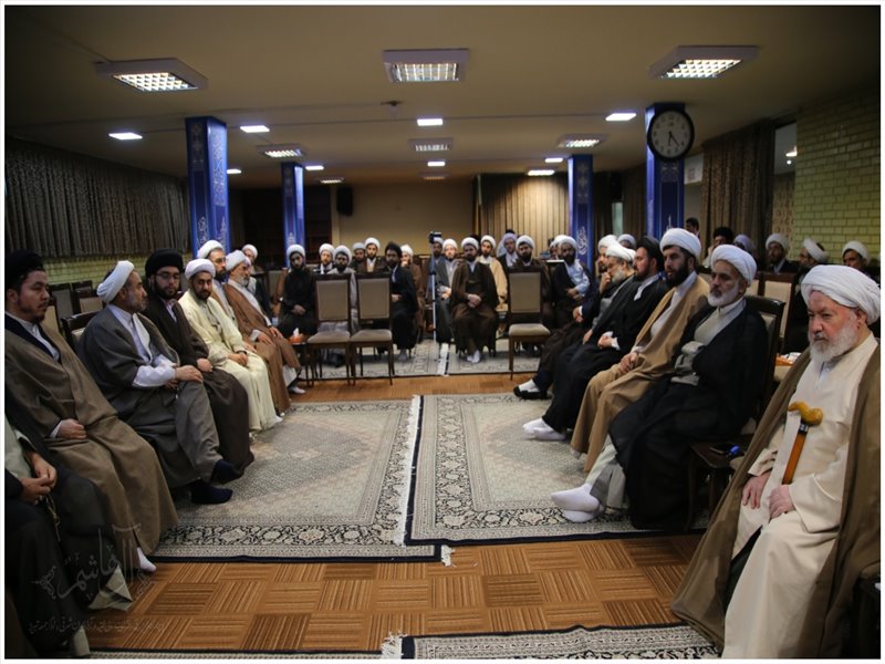 تجلیل از اساتید نمونه و پیشکسوت حوزه های علمیه تبریز