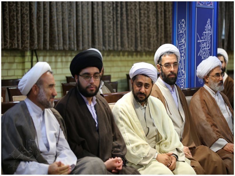 تجلیل از اساتید نمونه و پیشکسوت حوزه های علمیه تبریز