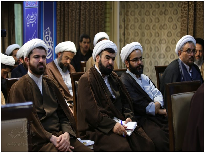 تجلیل از اساتید نمونه و پیشکسوت حوزه های علمیه تبریز
