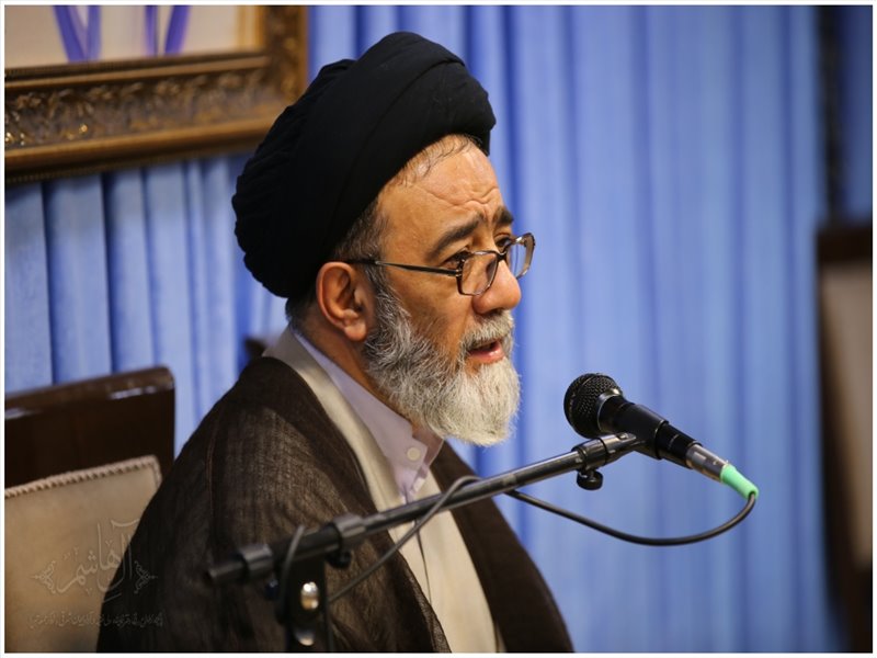 تجلیل از اساتید نمونه و پیشکسوت حوزه های علمیه تبریز