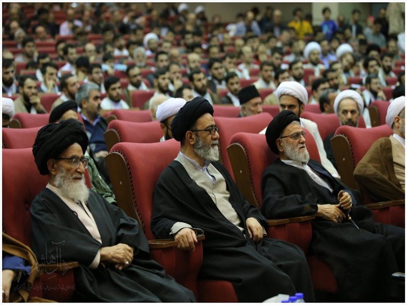 مراسم عمامه گذاری طلاب مدارس علمیه آذربایجان ‌شرقی