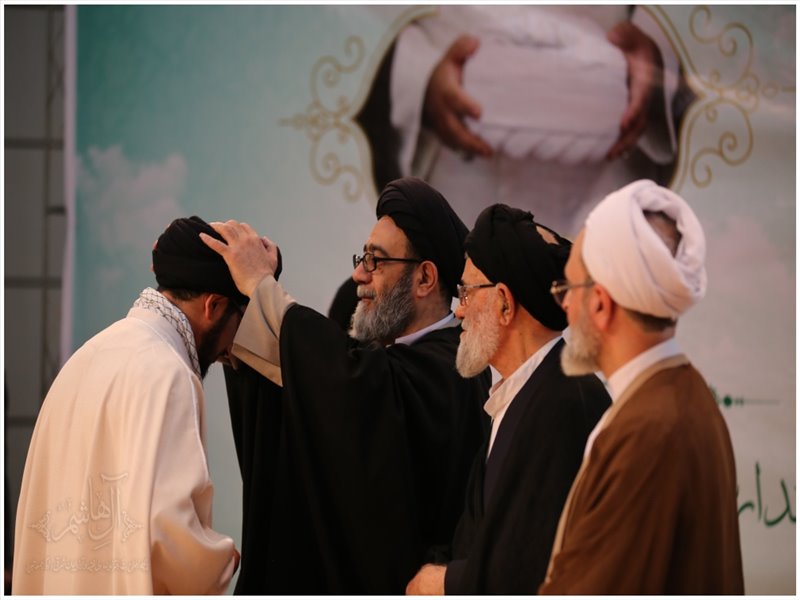 مراسم عمامه گذاری طلاب مدارس علمیه آذربایجان ‌شرقی
